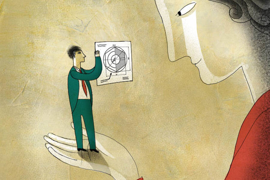 An intrapreneur shows his CEO a plan.